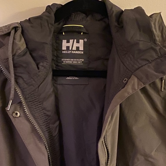 Helly Hansen Women's
Boyne Insulated‎ Parka
Utility Green - Picture 4 of 13